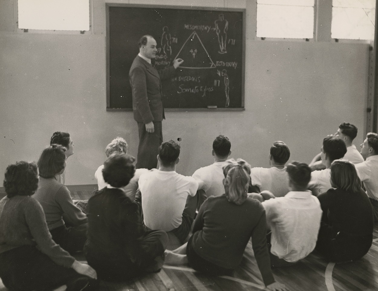 Early physical education teacher training in New Zealand