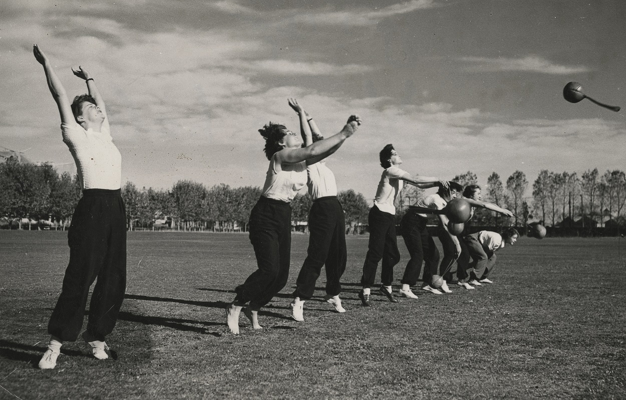 An historical physical education class in Aotearoa New Zealand